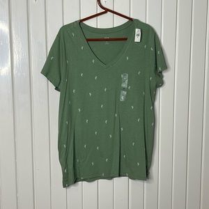 Gap v-neck tee